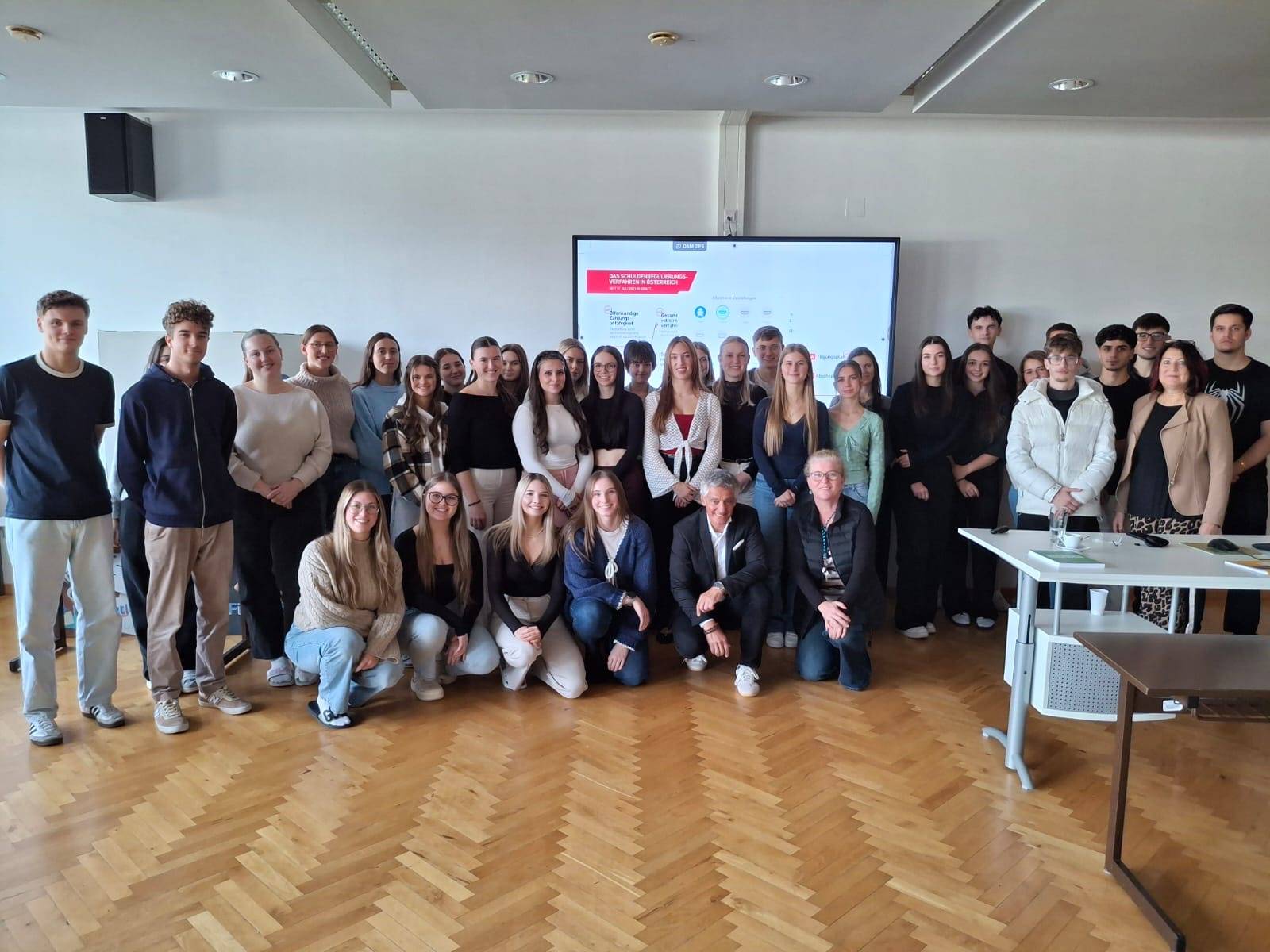 Besuch von Herrn Jonke in der BHAK Judenburg: Ein Erfahrungsbericht zum Thema Krisenmanagement